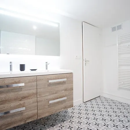 Appartement Spacious Near The Champs De Mars Parijs