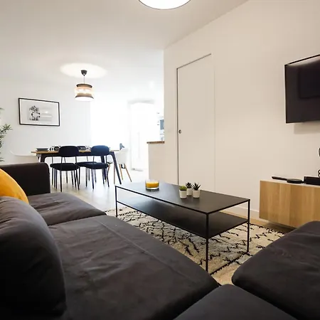 Spacious Near The Champs De Mars Appartement Parijs