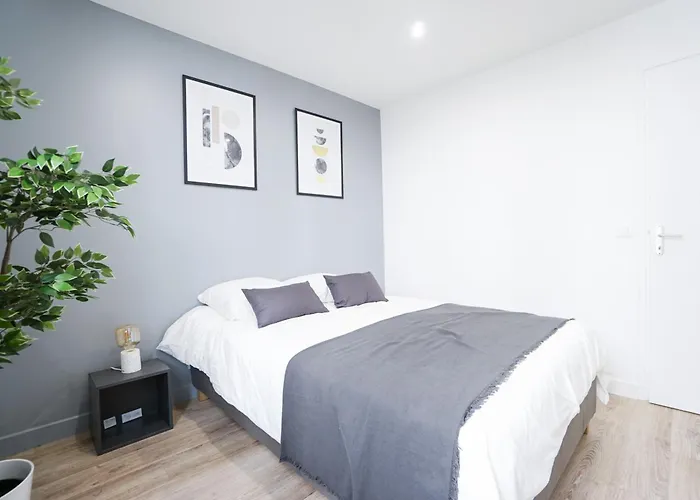 Spacious Near The Champs De Mars Apartment *