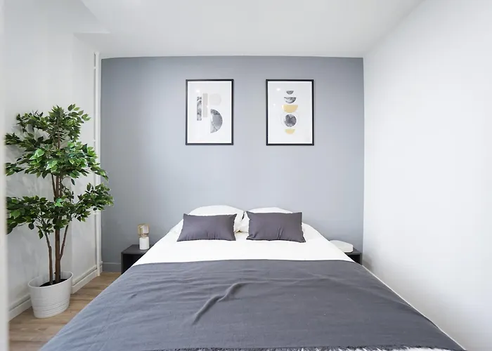 Apartment Spacious Near The Champs De Mars Paris