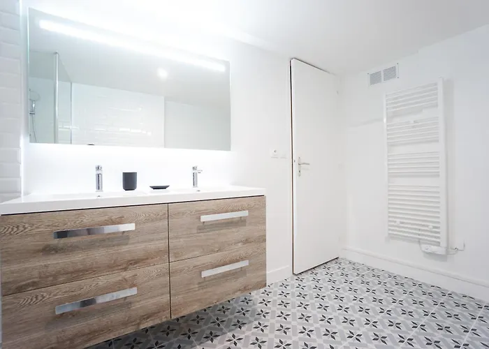 Apartment Spacious Near The Champs De Mars Paris